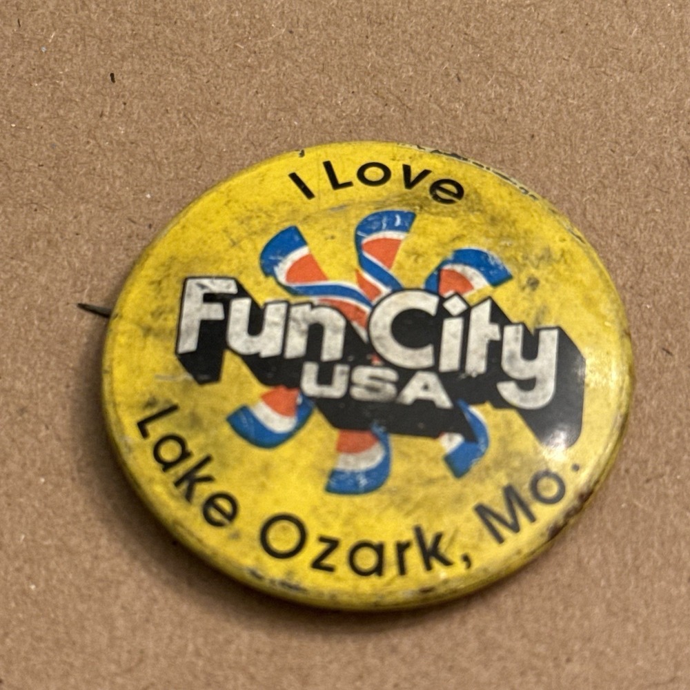 I Love Fun City USA Lake Ozark Missouri Vintage Pinback Button Pin Round Circle